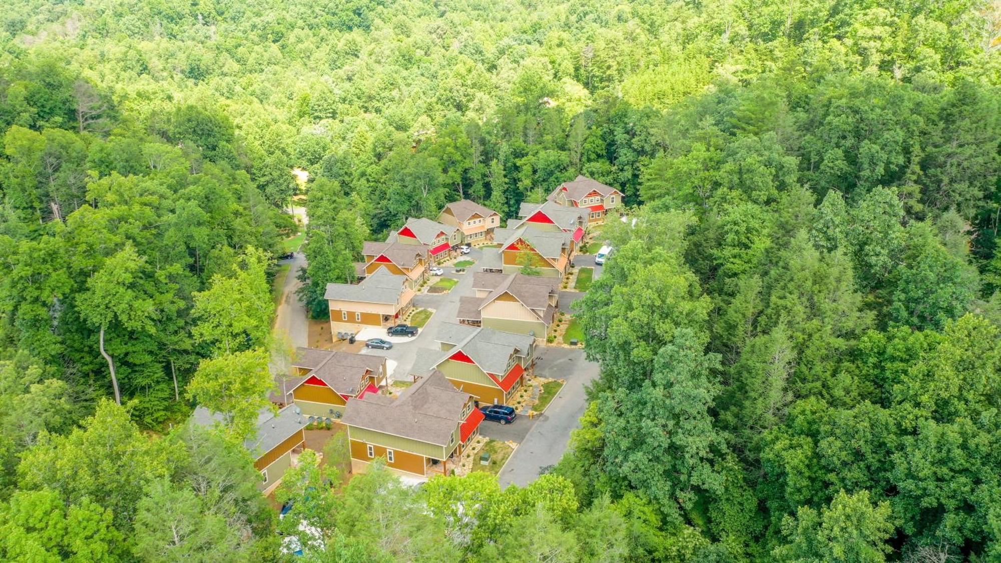 Heavenly Haven By Eden Crest Chalet *