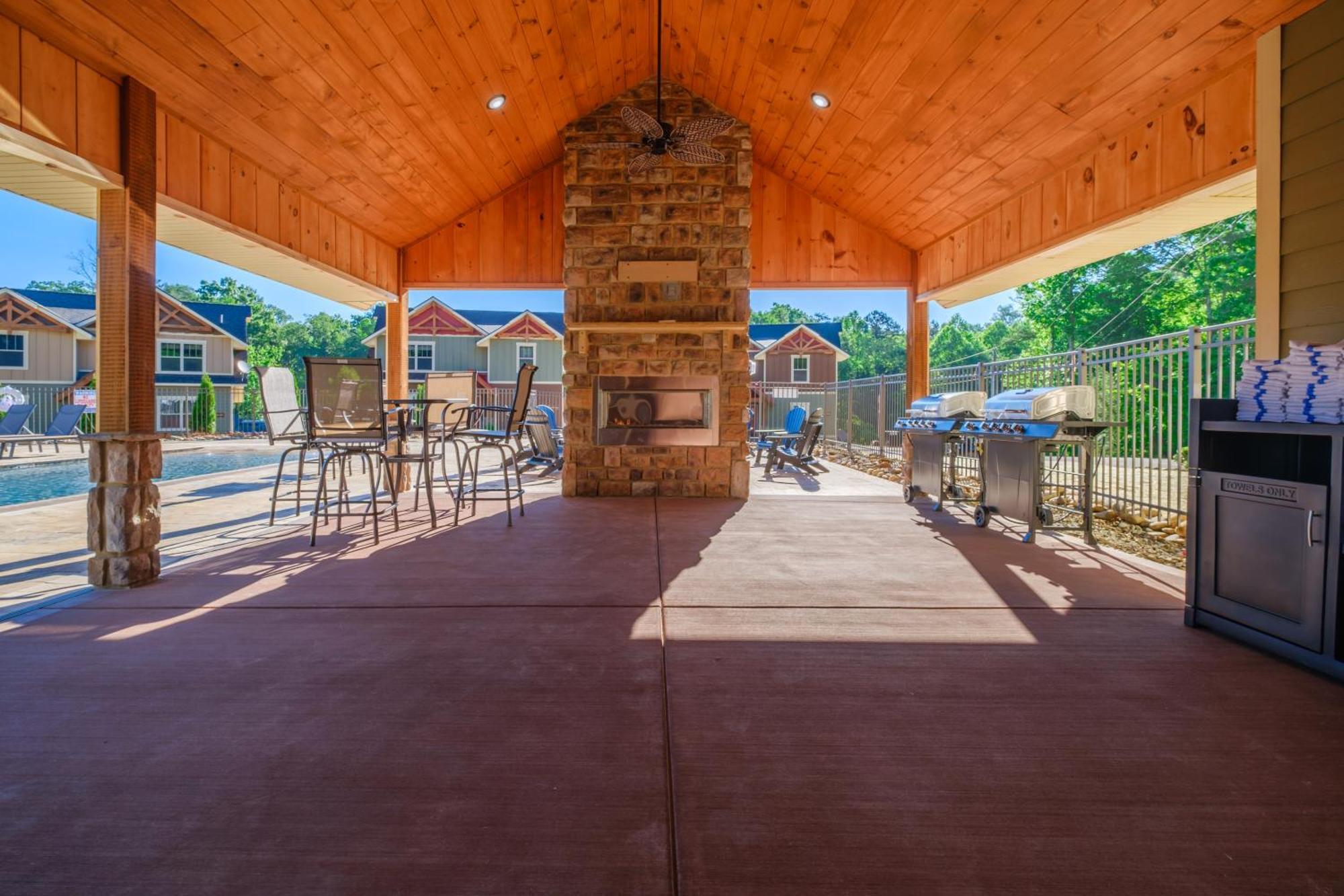 Heavenly Haven By Eden Crest Chalet