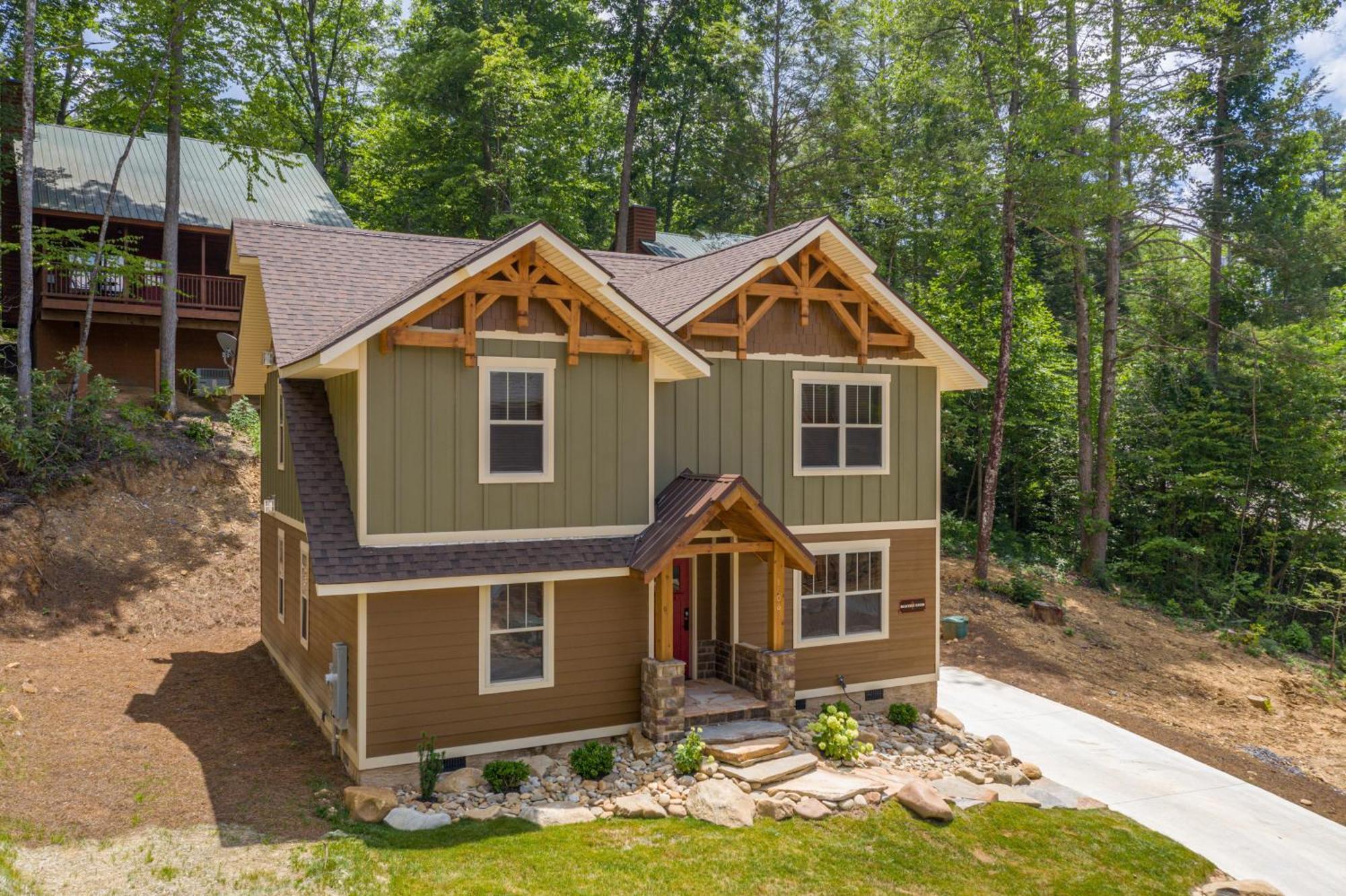 Heavenly Haven By Eden Crest Chalet *
